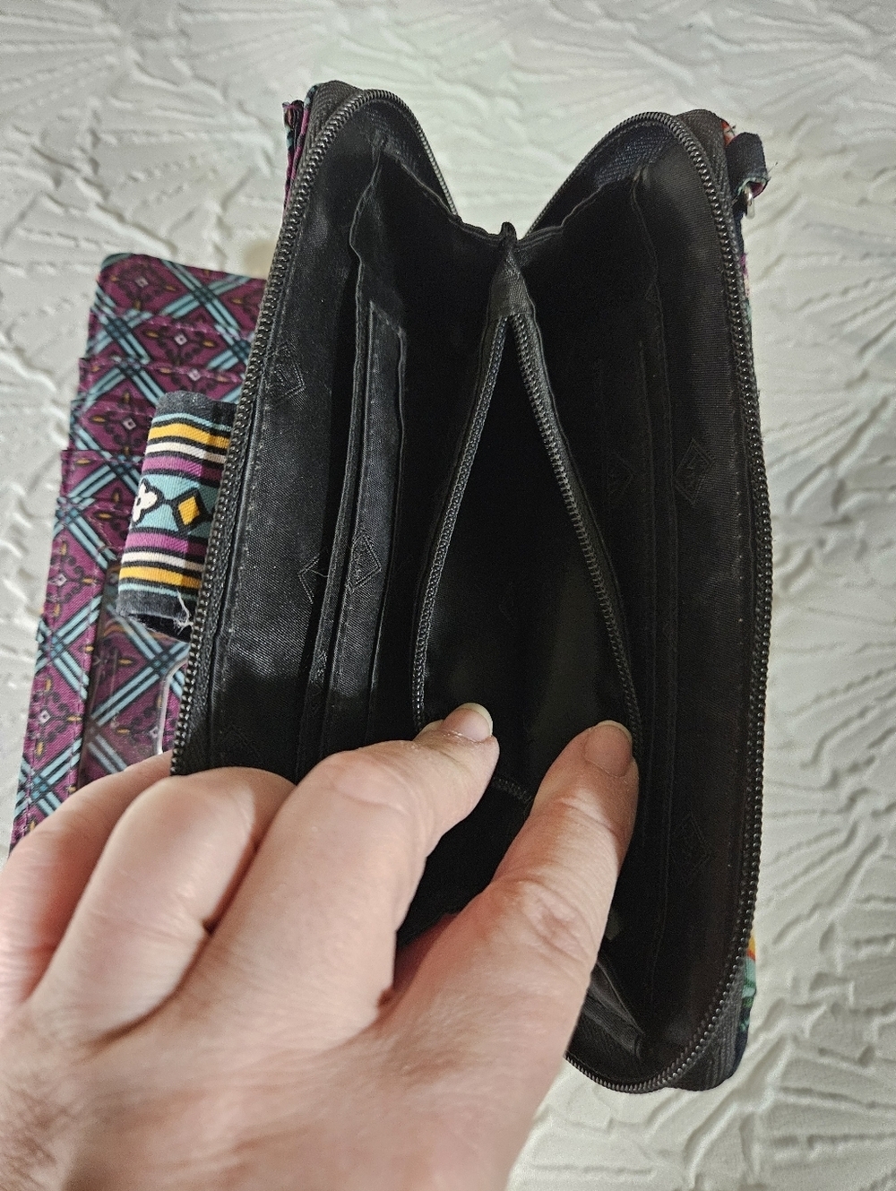 Vera Bradley Quilted Floral Wristlet Wallet - Black Floral Print RFID Retired - Picture 5 of 6